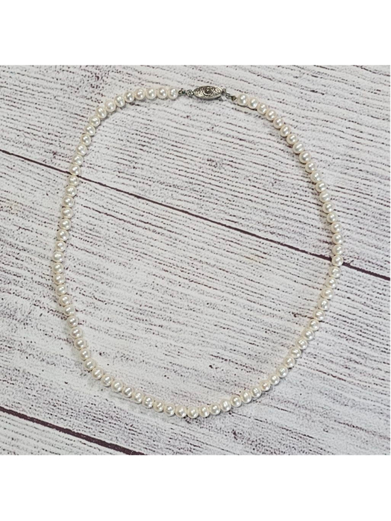 Source Unknown Jewelry - Authentic pearl necklace, 17" strand, 8" round, approx.
